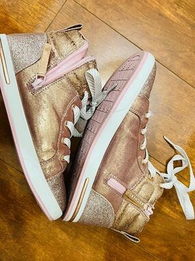 Skechers Girls Metallic Rose Gold High-Top Sneakers